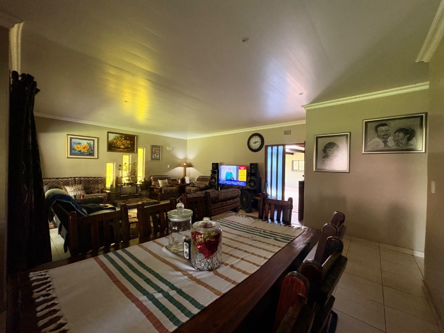 3 Bedroom Property for Sale in Flamwood North West